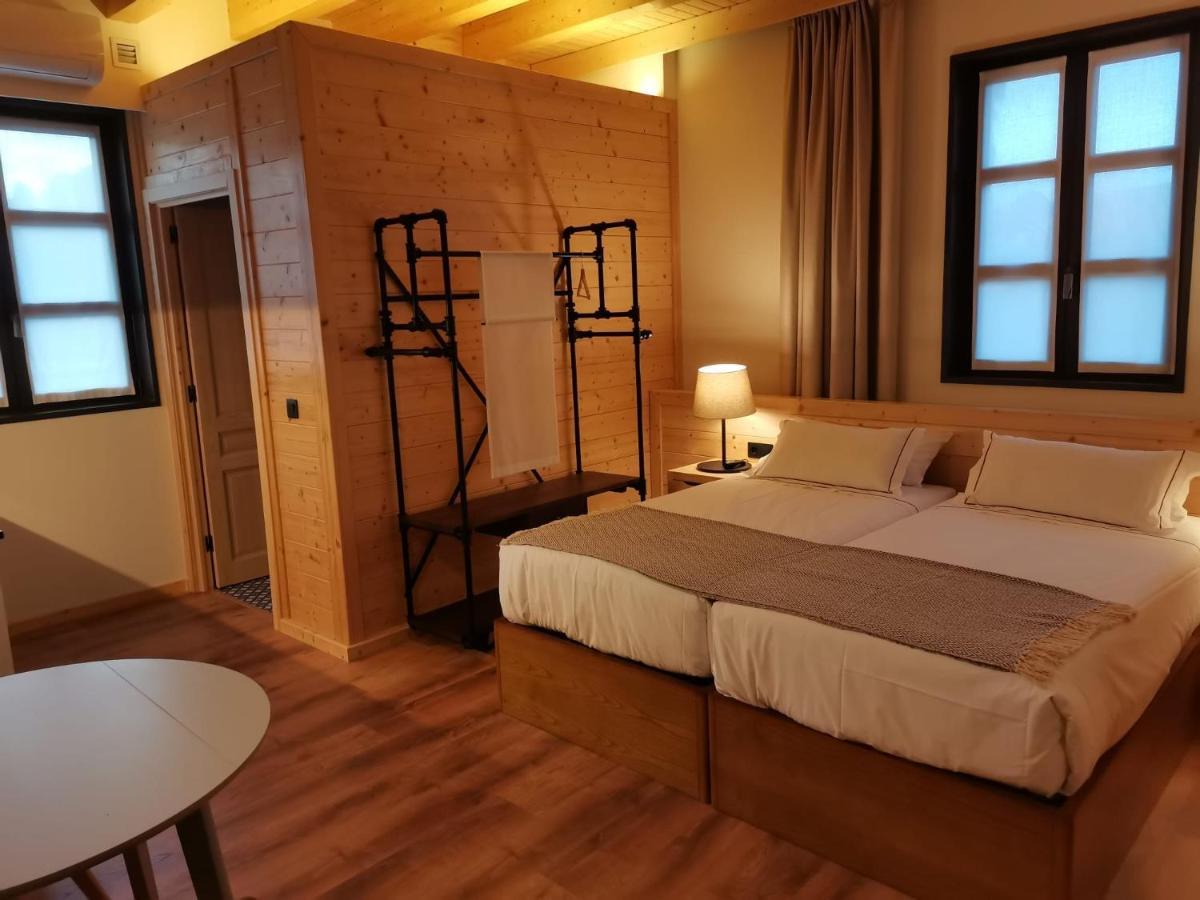 Apartamentos La Casina De Los Musicos Pola de Siero ภายนอก รูปภาพ