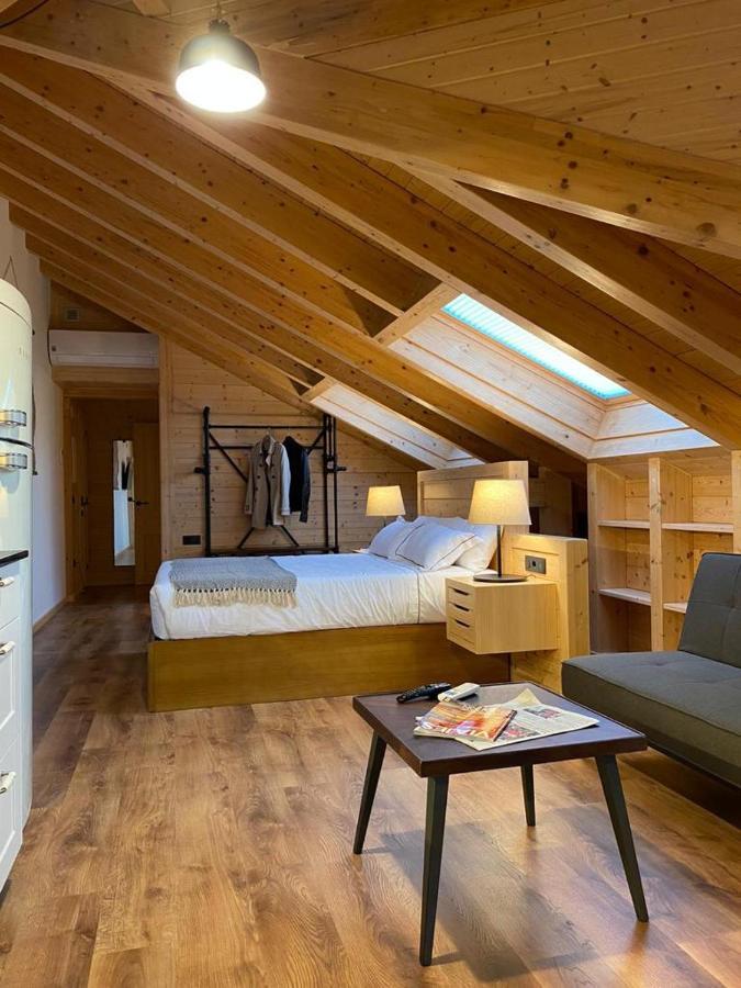 Apartamentos La Casina De Los Musicos Pola de Siero ภายนอก รูปภาพ