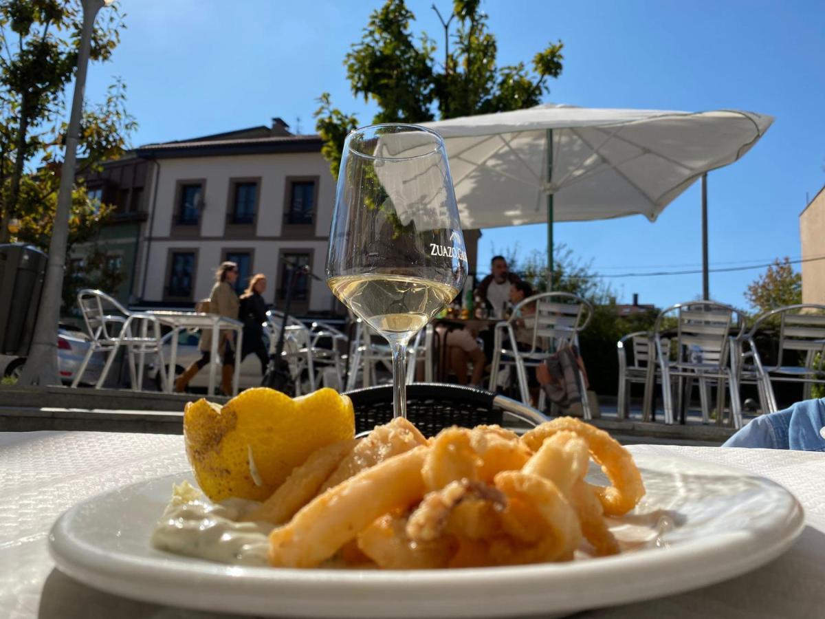 Apartamentos La Casina De Los Musicos Pola de Siero ภายนอก รูปภาพ